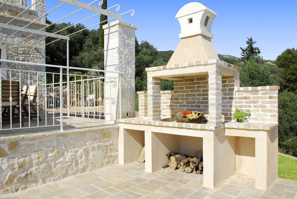 Villa Melanthi Kassiopi Corfu Exterior photo